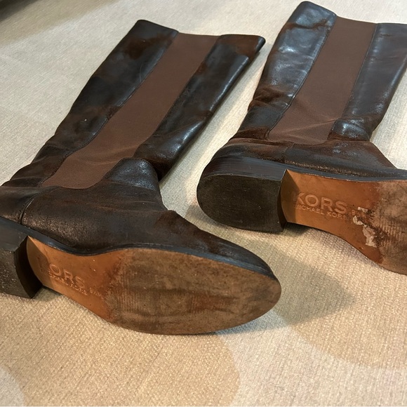 Michael Kors Val Waxy Brown Leather Boots - Picture 2 of 5